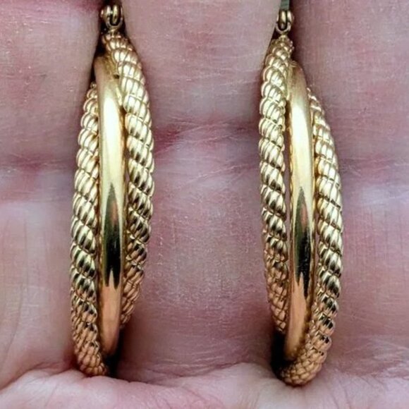 Vintage LARGE 14K Yellow Gold Twisted Rope Triple Circle Hoop Pierced Earrings - Picture 6 of 6
